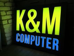 K&M Computer Acryl 2